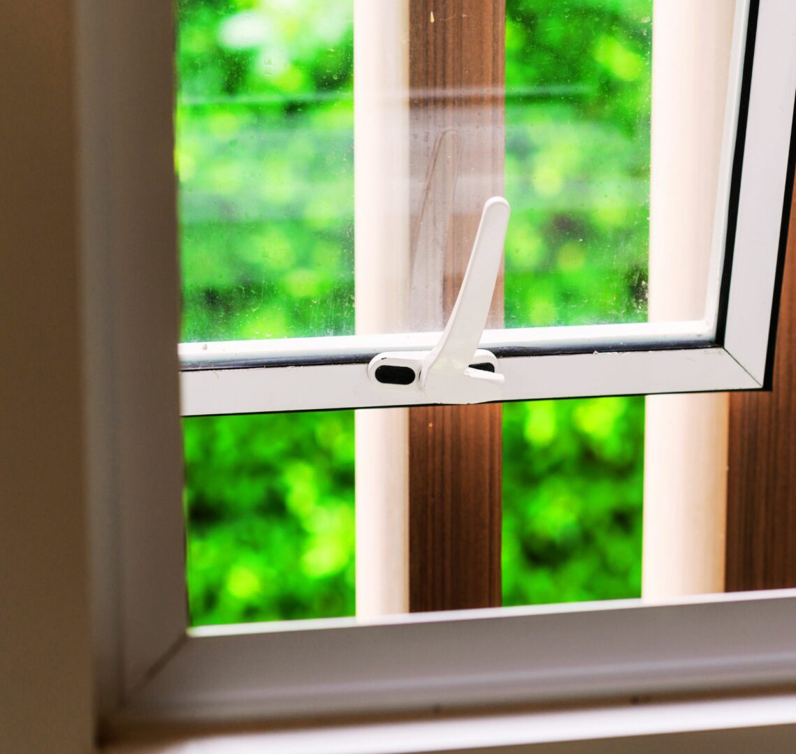 Homemade Window Locks Window Locks and Latches: A Guide | Emergency Locksmith
